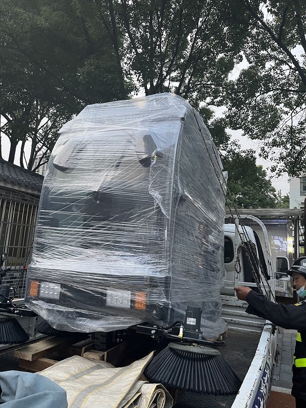 1689841481572072.jpg 如何保護(hù)掃地機電瓶