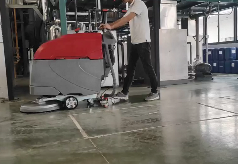 租賃洗地機(jī)還是購買洗地機(jī)如何選擇 租賃洗地機(jī)還是購買洗地機(jī)如何選擇